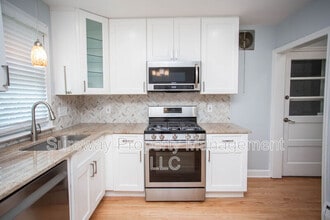 196 Munger Ave in Evesham, NJ - Building Photo - Building Photo