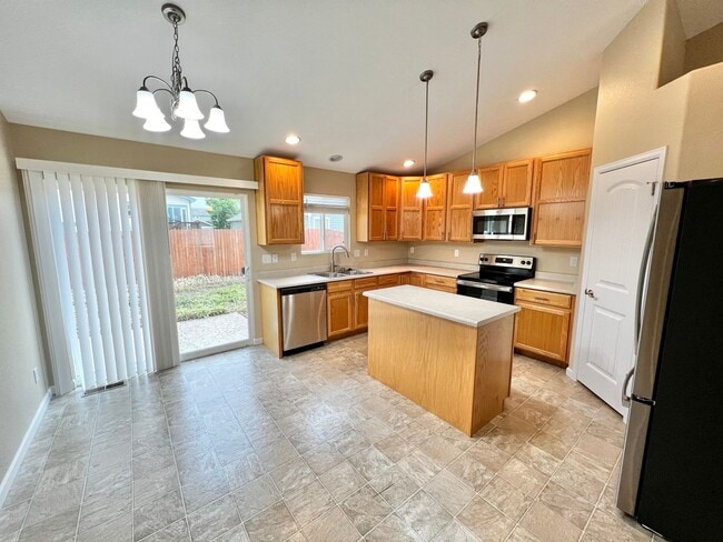 994 Centaurus Pl in Loveland, CO - Building Photo - Building Photo