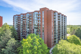 The Camarque II in Toronto, ON - Building Photo - Building Photo