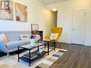 271 Dalhousie St in Vaughan, ON - Building Photo - Building Photo