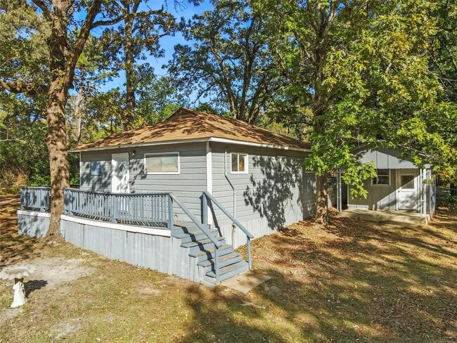 property at 5958 Skylane Dr