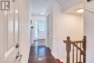 114 Battersea Cres in Ottawa, ON - Building Photo - Building Photo