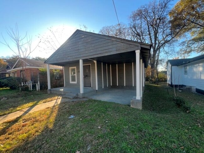 property at 433 Carpenter St
