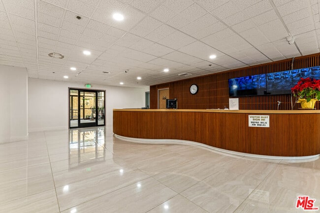 727 S Ardmore Ave in Los Angeles, CA - Building Photo - Building Photo