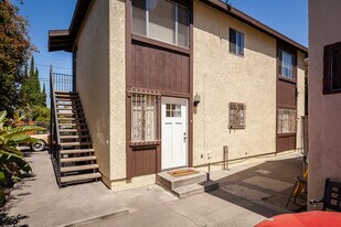 2123 Alsace Ave, Unit Unit A in Los Angeles, CA - Building Photo