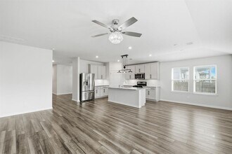 424 Windy Reed Rd in Hutto, TX - Building Photo - Building Photo