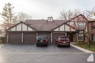 2630 Northampton Dr in Rolling Meadows, IL - Building Photo