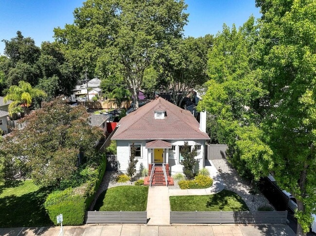 104 Earl Ave in Roseville, CA - Building Photo - Building Photo