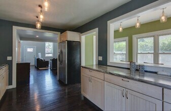2208 5th St NE in Minneapolis, MN - Building Photo - Building Photo