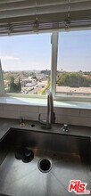 1215 S Bedford St in Los Angeles, CA - Building Photo - Building Photo