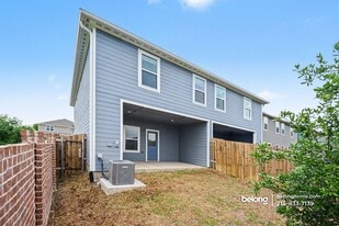 203 Marsh Ln in Princeton, TX - Building Photo
