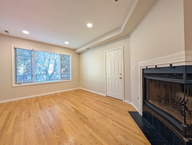 1547 W Walton St in Chicago, IL - Building Photo - Building Photo