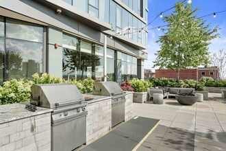 2113 S Wabash Ave in Chicago, IL - Building Photo - Building Photo