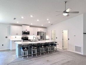 855 Orleans Dr in Eagle Lake, FL - Building Photo - Building Photo