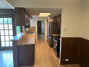 3200 Sapphire St in Bedford, TX - Building Photo - Building Photo
