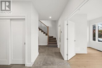 2 Iona St in Ottawa, ON - Building Photo - Building Photo