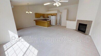 5740 Sapphire Loop in Anchorage, AK - Building Photo - Building Photo