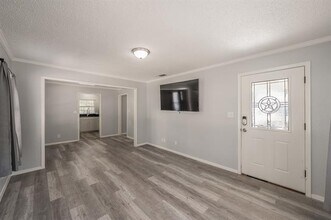 1009 S Waco St in Weatherford, TX - Building Photo - Building Photo