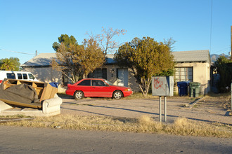 5729 E 24th St in Tucson, AZ - Building Photo - Building Photo