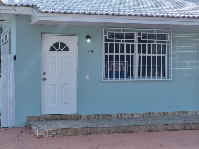 45 Northwest Blvd, Unit Duplex