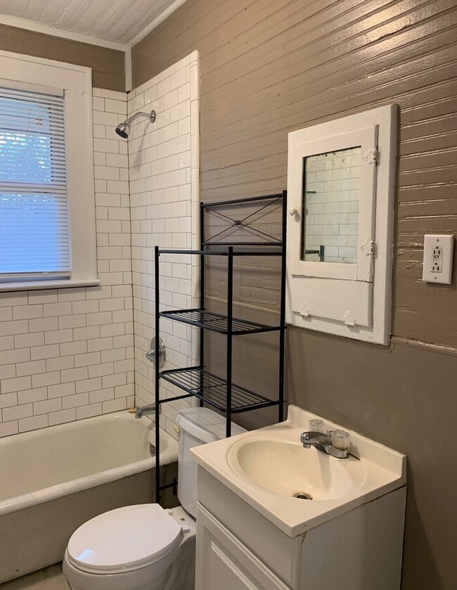 property at 331 W 40th St