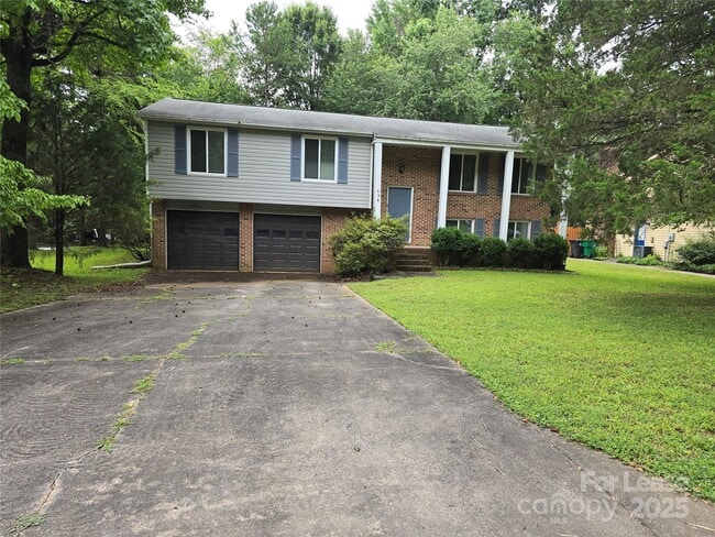 property at 634 Sweetgum Ln