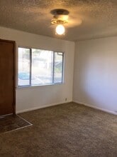9409 NE 5th St in Vancouver, WA - Building Photo - Building Photo