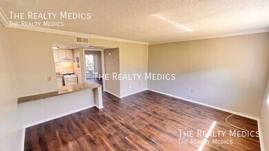 126 Blue Pointe Way in Altamonte Springs, FL - Building Photo - Building Photo