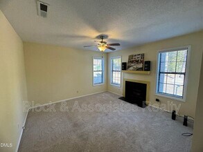 3704 Chimney Ridge Pl in Durham, NC - Building Photo - Building Photo