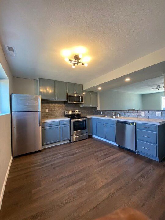 1706 S 11th St, Unit Unit #3 in Lamar, CO - Building Photo