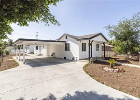 13268 Judd St in Los Angeles, CA - Building Photo