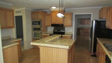 120 Jessica Ln in Brunswick, GA - Building Photo - Building Photo