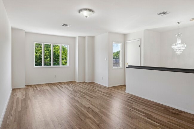 5103 Liberty Ave in North Bergen, NJ - Building Photo - Building Photo