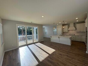 20 Ladyslipper Ln in Hilton Head Island, SC - Building Photo - Building Photo