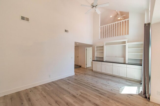 5621 Bluegrass Ln in San Jose, CA - Building Photo - Building Photo