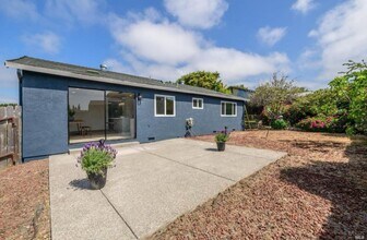 200 St Olaf Way in Vallejo, CA - Building Photo - Building Photo