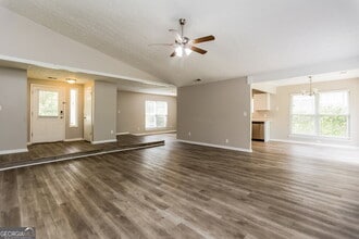 6270 Beethoven Cir in Riverdale, GA - Building Photo - Building Photo