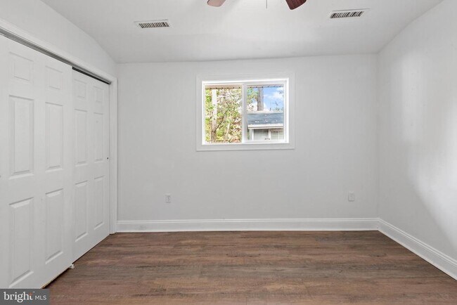 802 San Mateo Trail in Lusby, MD - Foto de edificio - Building Photo