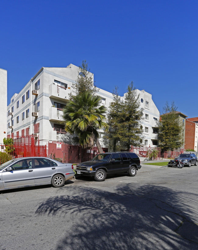 Fedora Apartments in Los Angeles, CA - Building Photo - Building Photo