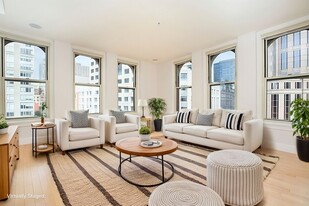 70 Lincoln St in Boston, MA - Building Photo