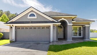 2748 Wood Stork Trail in Orange Park, FL - Building Photo