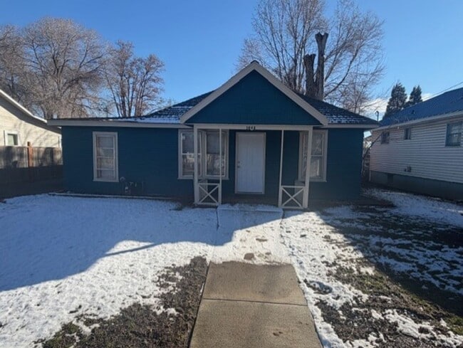 property at 1644 Manzanita St