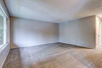 3775 SW 108th Ave in Beaverton, OR - Building Photo - Building Photo