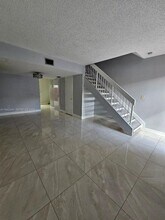 8253 NW 5th Terrace in Miami, FL - Building Photo - Building Photo