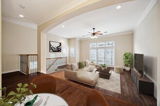 9007 Harbor Hills Dr in Houston, TX - Building Photo - Building Photo