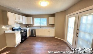 7306 Red Deer Pass in San Antonio, TX - Building Photo - Building Photo