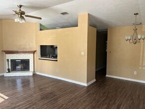 296 Whetherbine Way E in Tallahassee, FL - Building Photo - Building Photo