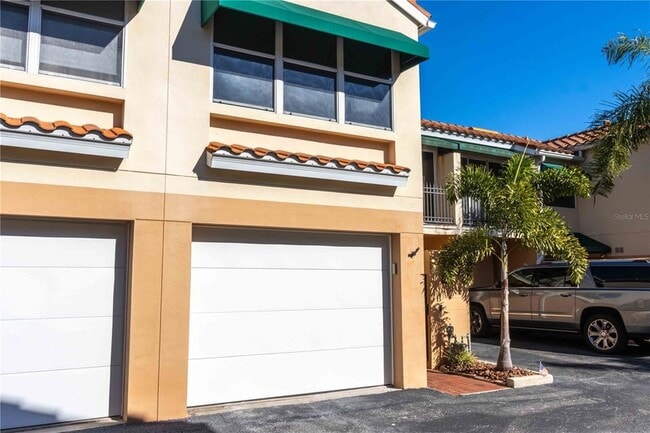 824 Padua Ln in Clearwater, FL - Building Photo - Building Photo