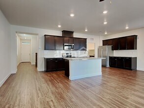 4739 Tree Swing St in North Las Vegas, NV - Building Photo - Building Photo