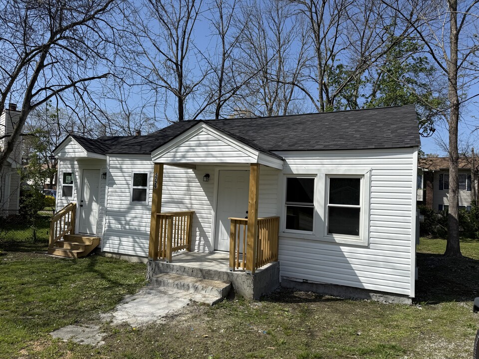 5729 E State Line Rd in Chattanooga, TN - Building Photo
